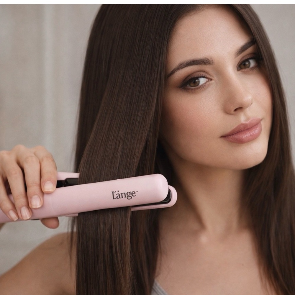 Lange Ceramic Flat Iron in Soft Pink new sealed! - Picture 2 of 4